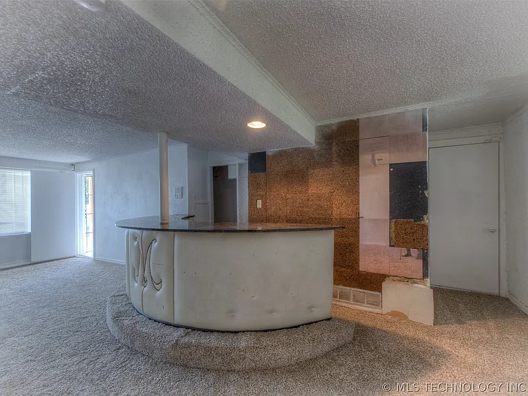 2234 N Main St — Photo 19