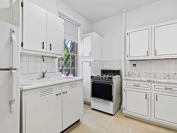 3rd image of 37-23 84th St Unit 11