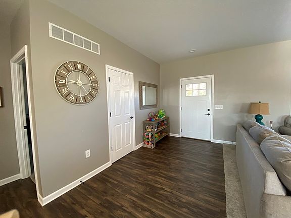 3rd image of 2807 Weatherstone