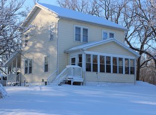 32857 Dresden Ave, Northfield, MN 55057