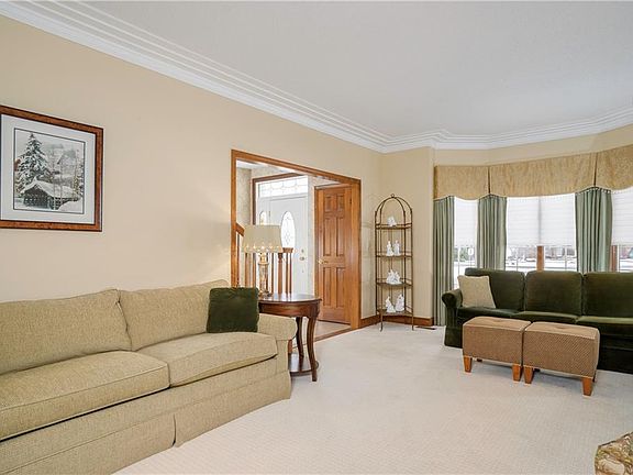 5th image of 8177 Oak Leaf Ln