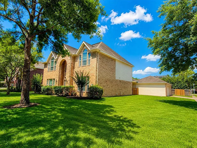 6315 Holly Canyon Ct — Photo 3