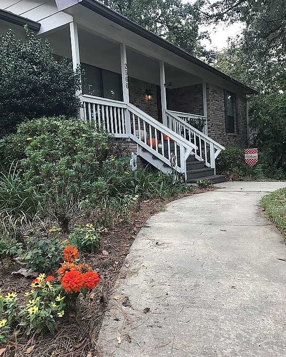 1st image of 2566 Noble Dr