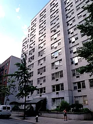 311 East 71st Street in Lenox Hill