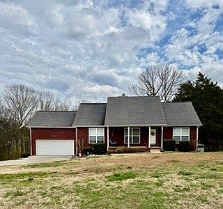 1st image of 528 Windy Rd