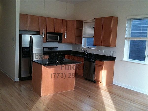 1st image of 2800 W Armitage Ave