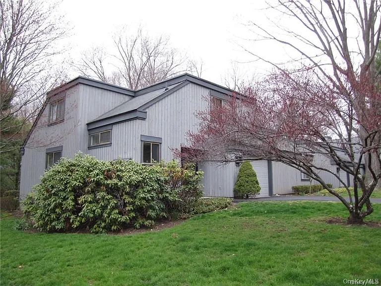 246 Heritage Hls #A — Photo 27