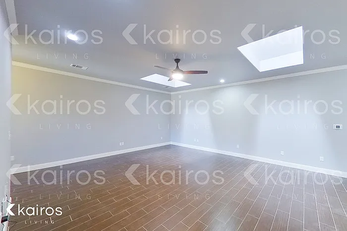 7308 Mosley St — Photo 9