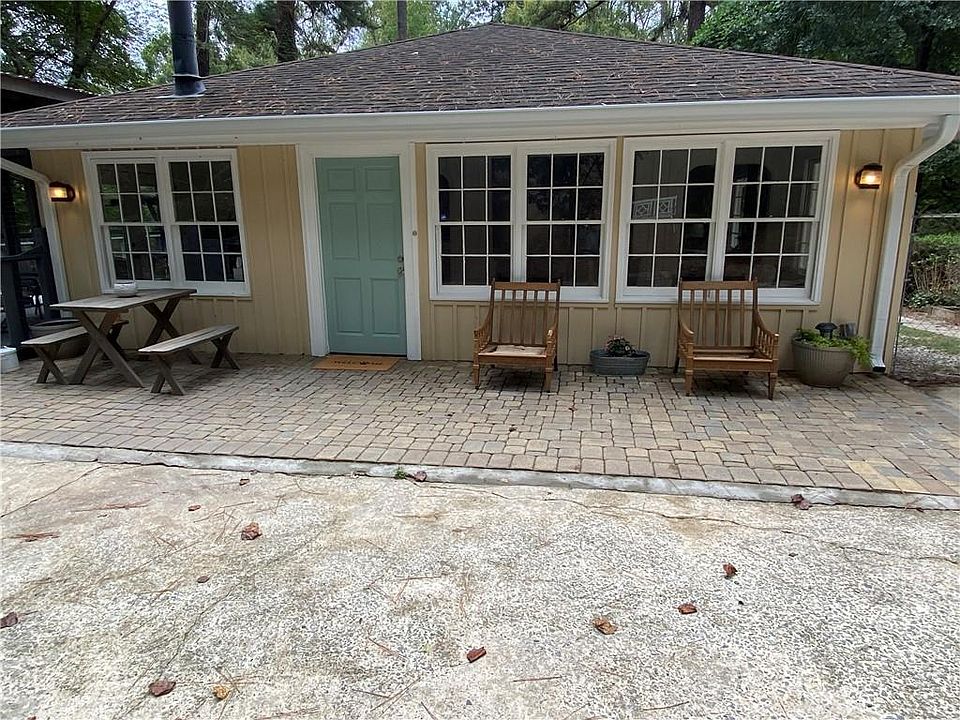 1st image of 866 Buckner Rd SE