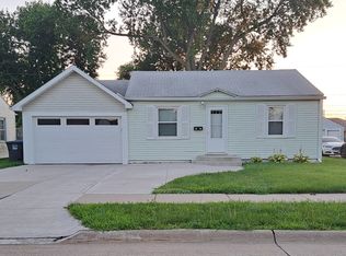 2315 48th St, Moline, IL 61265