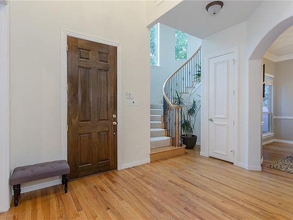 4th image of 3519 University Park Ln