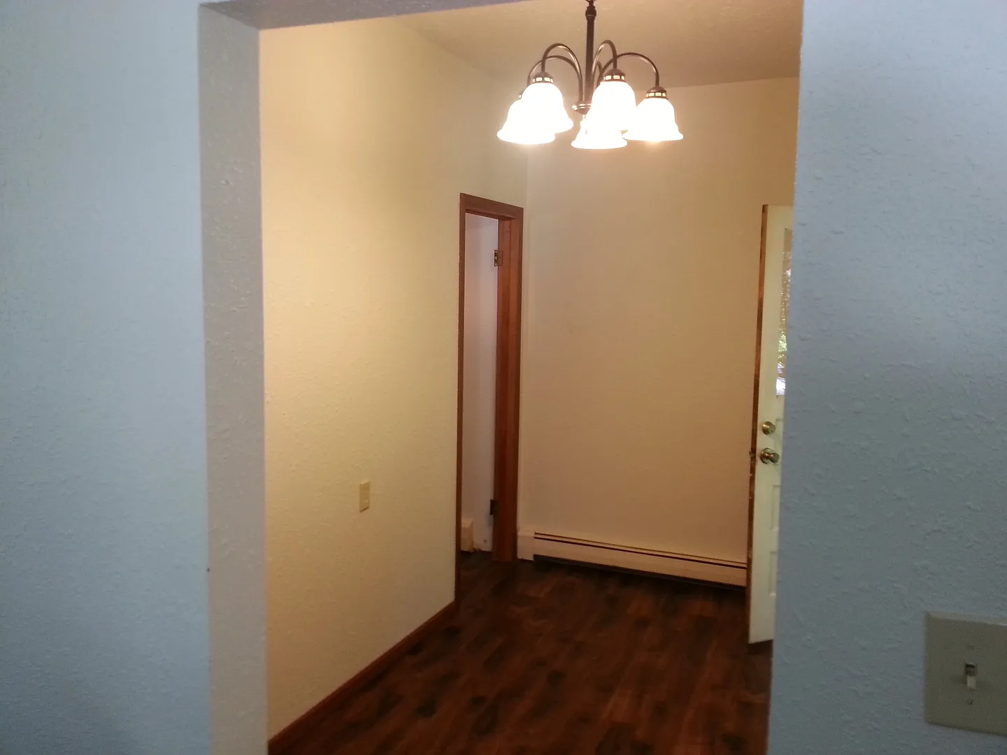608 CEDAR — Photo 3