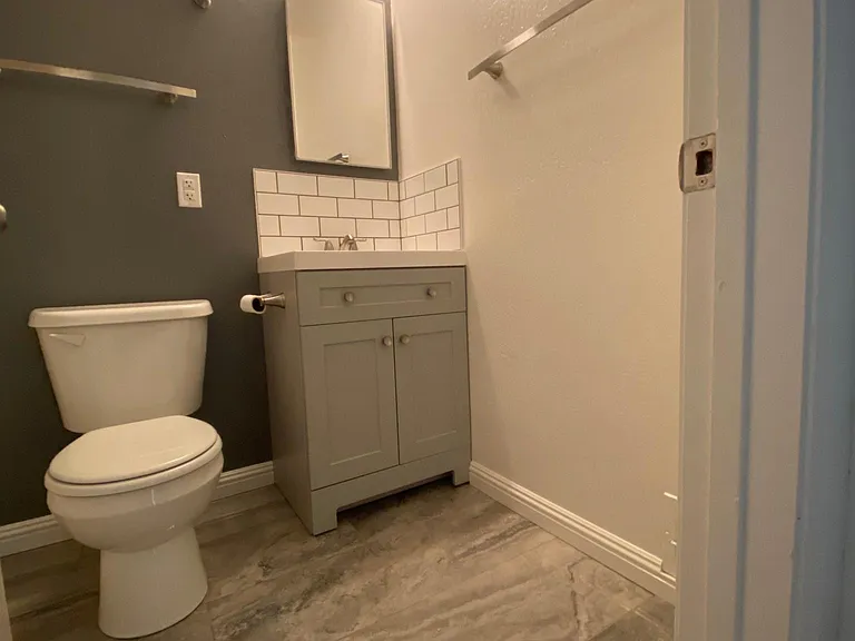 1864 Roca Ct — Photo 6