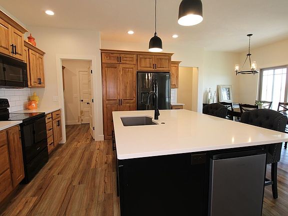 5th image of 2749 Wet Stone Dr