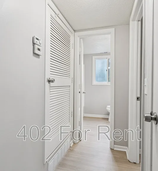 8005 S 48th Ave #2 — Photo 10