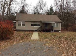 109 O'Halloran Cir, Pleasant Valley, NY 12569