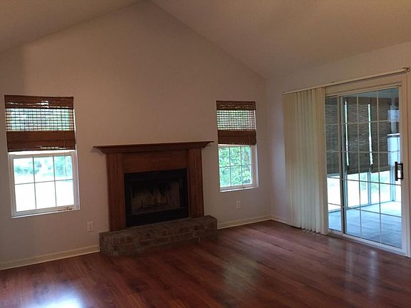 4th image of 2227 Sawmill Trace Ln