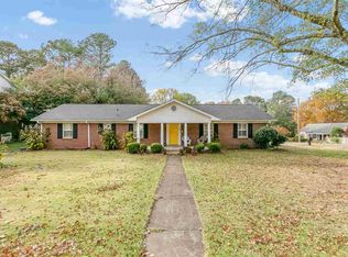 663 Russell Rd, Jackson, TN 38301