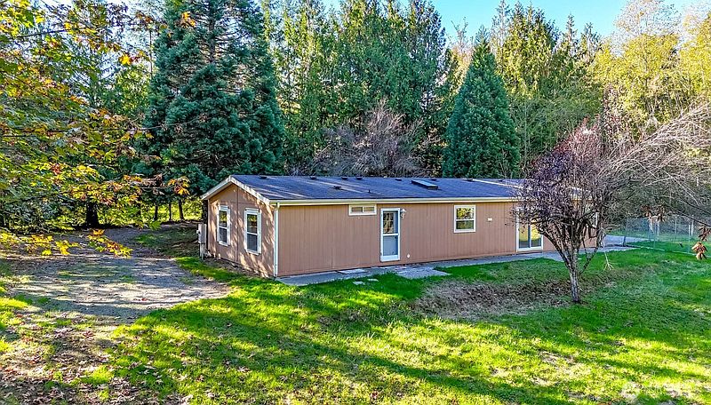 4th image of 27040 SE 236th Street