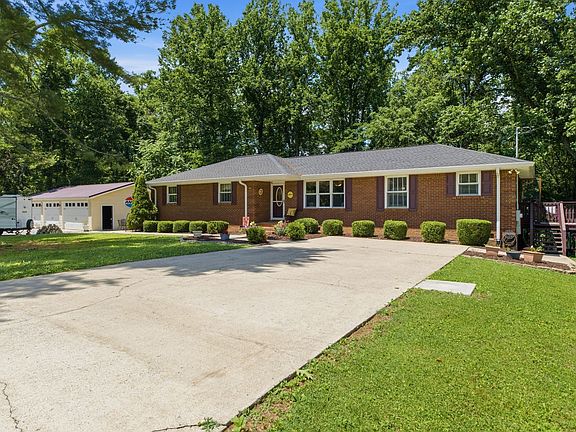 2nd image of 21 McMurtry Rd