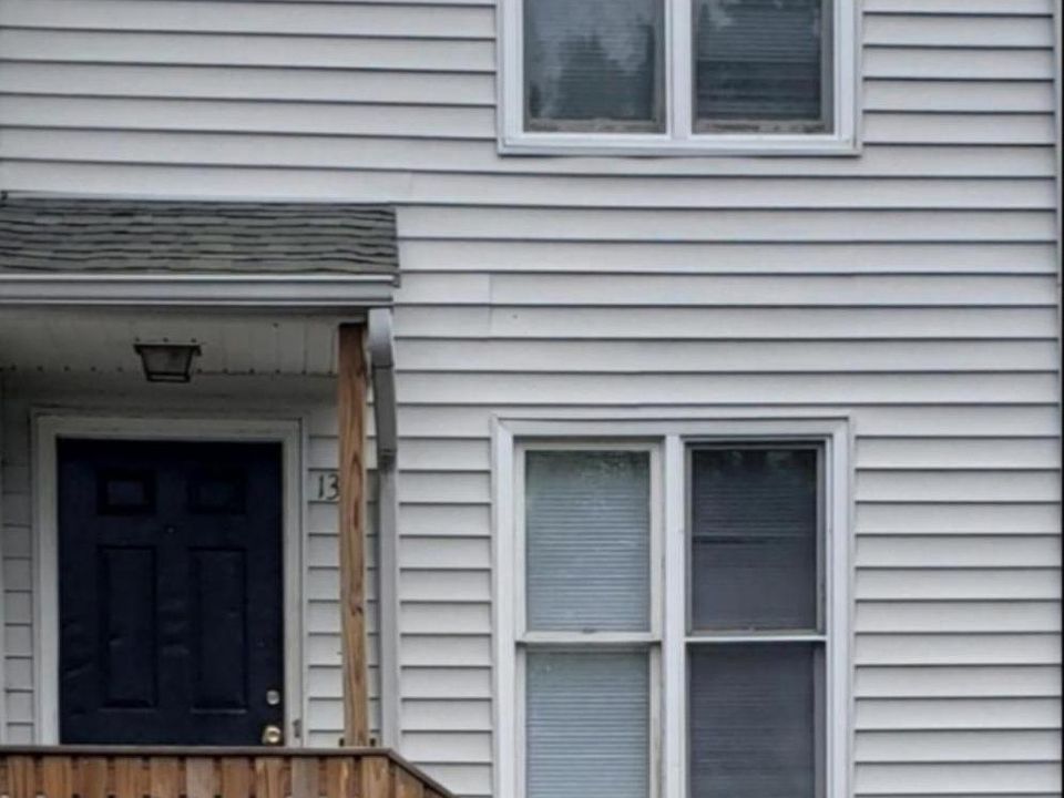 1st image of 209 Beech St APT 18