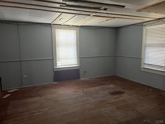 5th image of 44 Schoolfield Dr