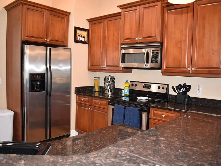 220 NW Kelly Lake Ct — Photo 6
