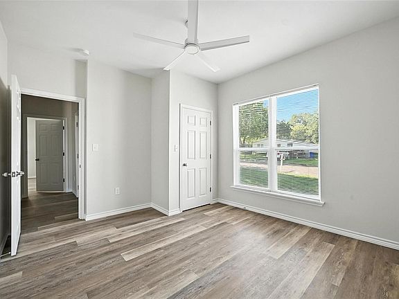 5th image of 412 3rd St