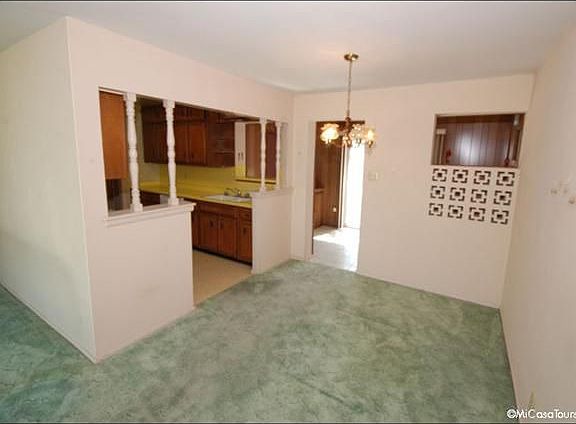 3rd image of 1216 Honeysuckle Dr