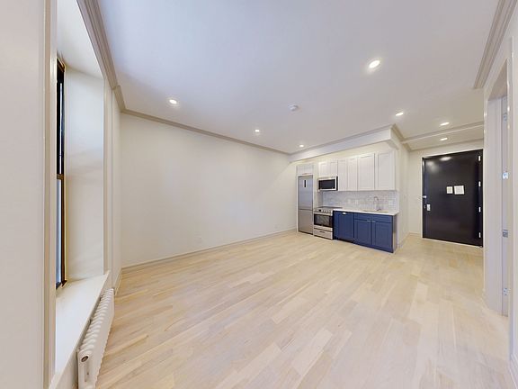3rd image of 250 W 91st St #6A