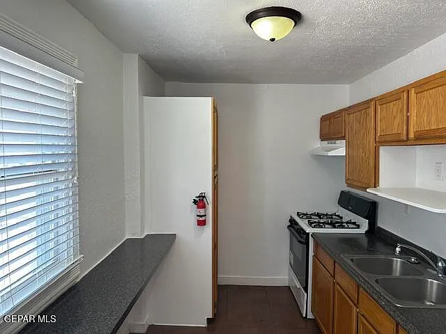 4222 Pershing Dr — Photo 7