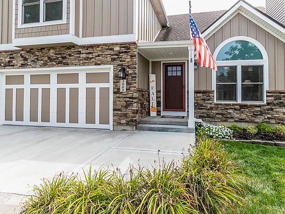 4th image of 1009 Hawthorne Dr