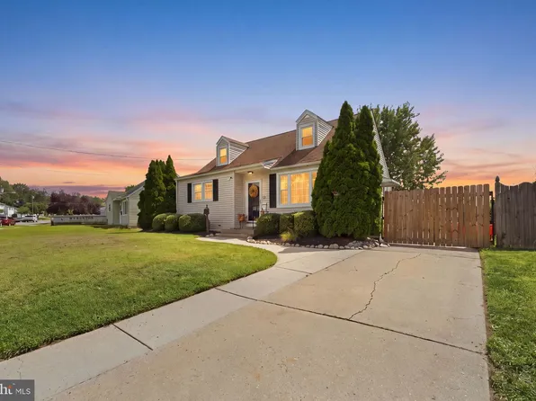 512 Cloverdale Rd, Blackwood, NJ 08012