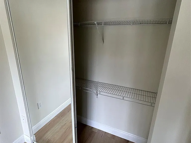 900 SW 142nd Ave #202L — Photo 27