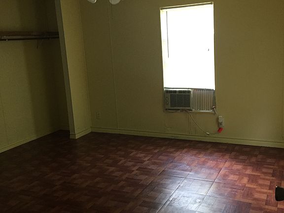 1st bedroom