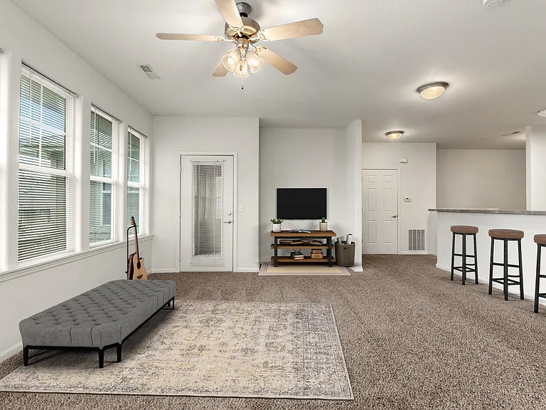 Ironwood Apartments and Townhomes — Photo 40