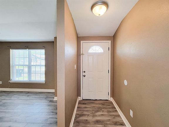 5th image of 3401 Delhi St #A