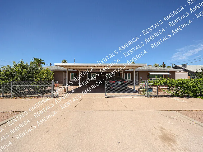 160 S Hibbert #1 — Photo 2