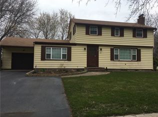 66 Dawn Dr, Rochester, NY 14617