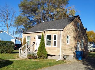 37 E Cornell Ave, Pontiac, MI 48340