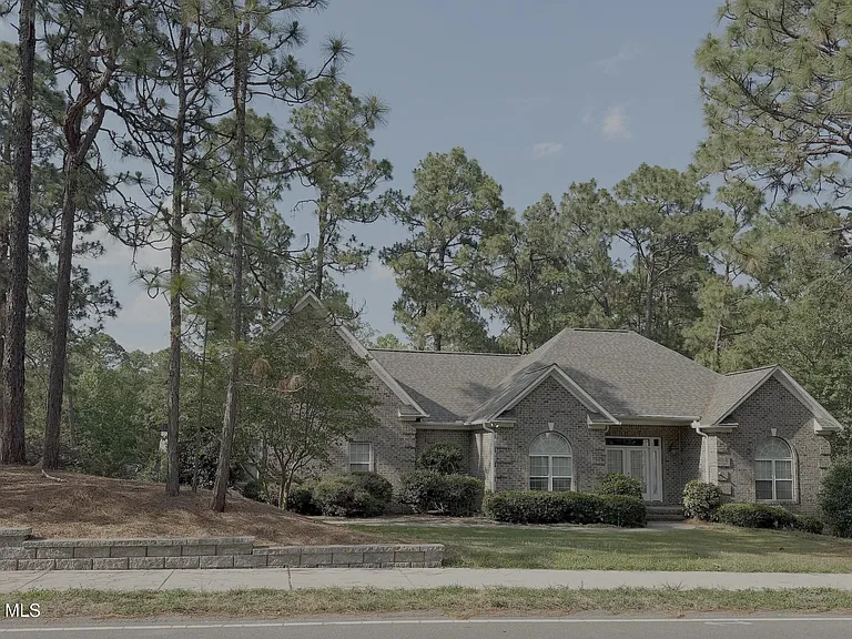 258 Juniper Creek Blvd — Photo 2