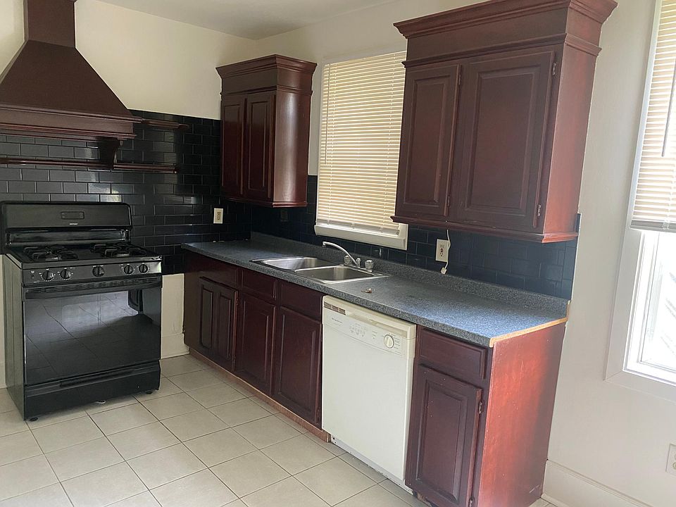 1st image of 364 Bryant St APT 2