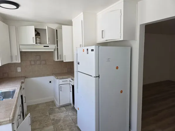 3538 Agate Dr APT 6, Santa Clara, CA 95051