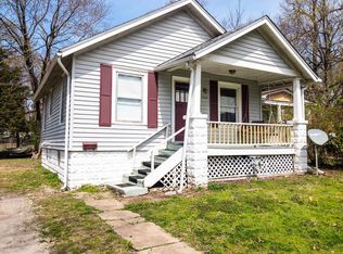1904 NW Grove Ave, Topeka, KS 66606