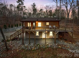 344 Wolf Trl, Lake Lure, NC 28746