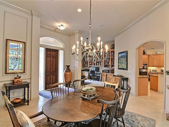 4th image of 11 S White Jewel Ct