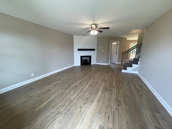 2nd image of 193 Anderson Pl Lot 193