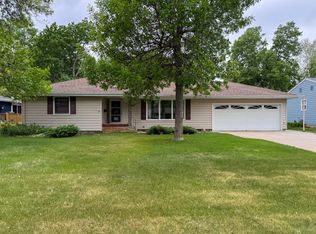 1861 Ohio Ave SW, Huron, SD 57350