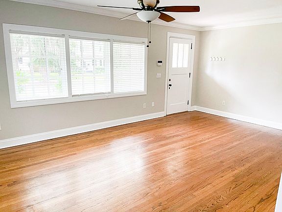 4th image of 1532 Ingleside Ave