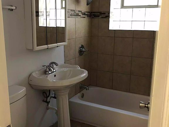 3rd image of 14534 Loomis Ave #3